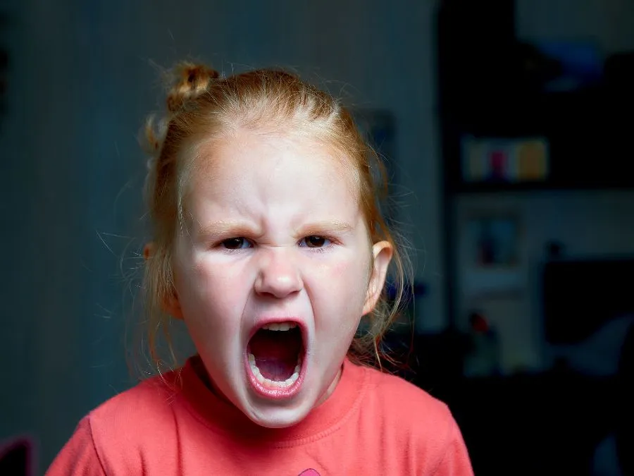 Meer woedeaanvallen door schermtijd bij jonge kinderen